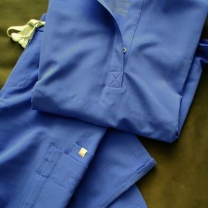 Figs Scrubs Rafaela Top & Yola Pants Denim XS